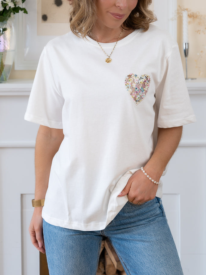 White Heart back Tshirt