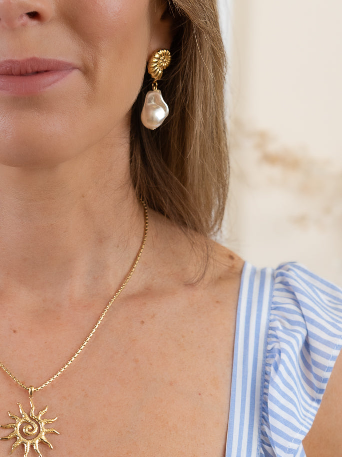 Shell Drop Earrings