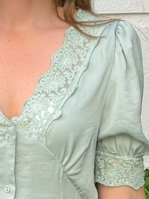 Green Romantic Dress with Lace detail